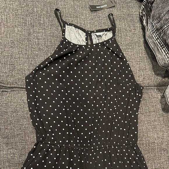 OLD NAVY BLACK POLKA DOT ROMPER - Picture 1 of 3